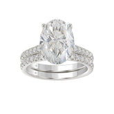 LADIES BRIDAL SET 4 1/2CT ROUND/OVAL DIAMOND 14K WHITE GOLD (CENTER STONE OVAL DIAMOND 4CT )