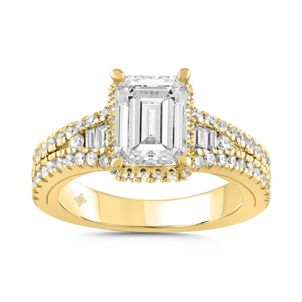 LADIES RING 2 1/2CT ROUND/BAGUETTE/EMERALD DIAMOND 14K YELLOW GOLD (CENTER STONE EMERALD DIAMOND 2.00CT)