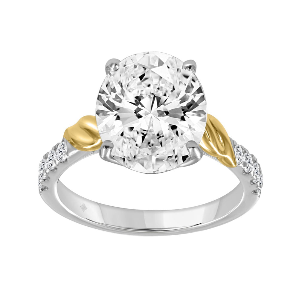 10K WHITE/YELLOW GOLD 3 1/4CT ROUND/OVAL DIAMOND LADIES RING (CENTER STONE OVAL DIAMOND 3CT)