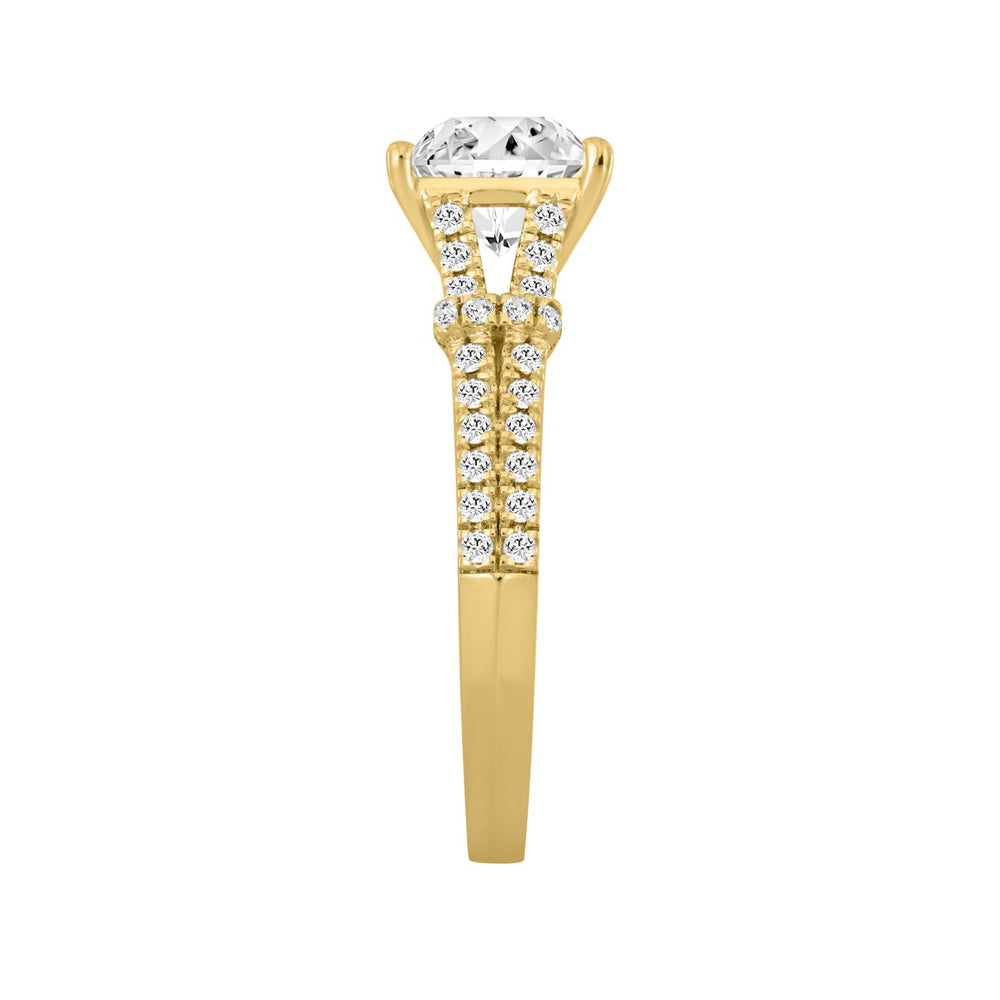 LADIES RING 1 3/4CT ROUND/PRINCESS DIAMOND 14K YELLOW GOLD (CENTER STONE PRINCESS DIAMOND 1 1/2CT )