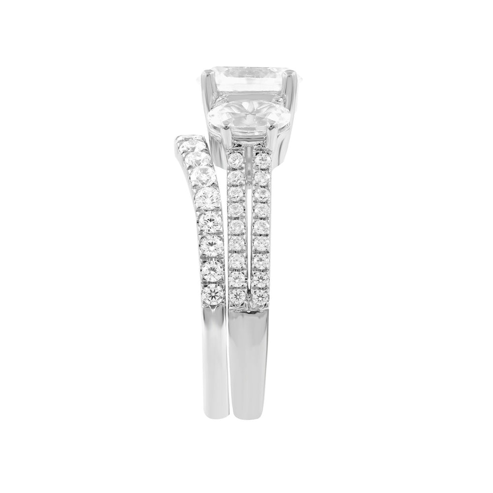 LADIES BRIDAL SET 2 3/8CT ROUND/OVAL DIAMOND 14K WHITE GOLD (CENTER STONE OVAL DIAMOND 1CT )