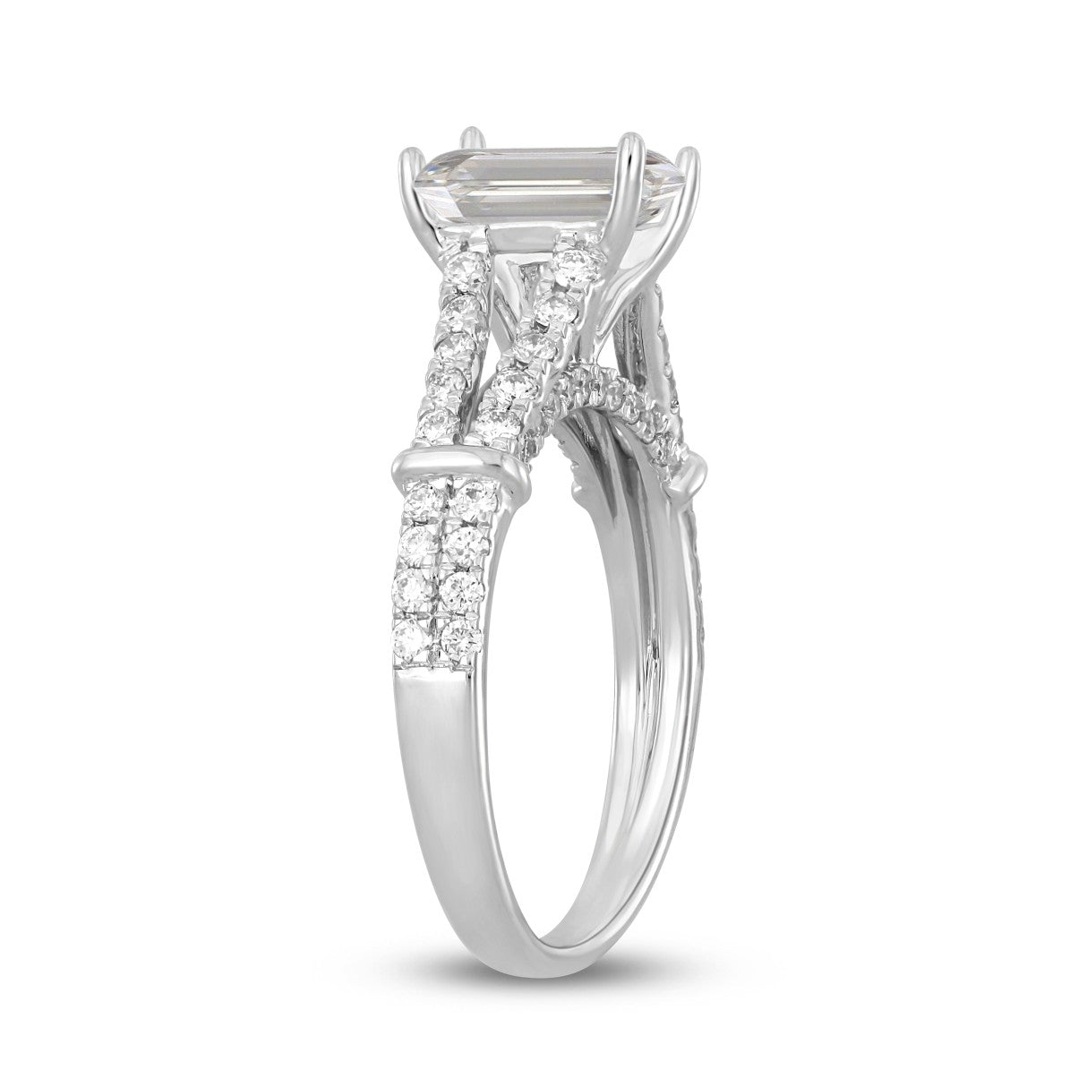 LADIES RING 2CT ROUND/EMERALD DIAMOND 14K WHITE GOLD (CENTER STONE EMERALD DIAMOND 1 1/2CT )