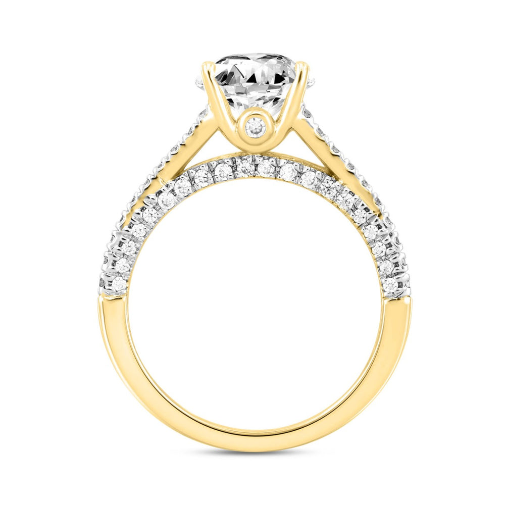 LADIES RING 3 1/2CT ROUND/PRINCESS/OVAL DIAMOND 14K YELLOW GOLD (CENTER STONE OVAL DIAMOND 2CT )