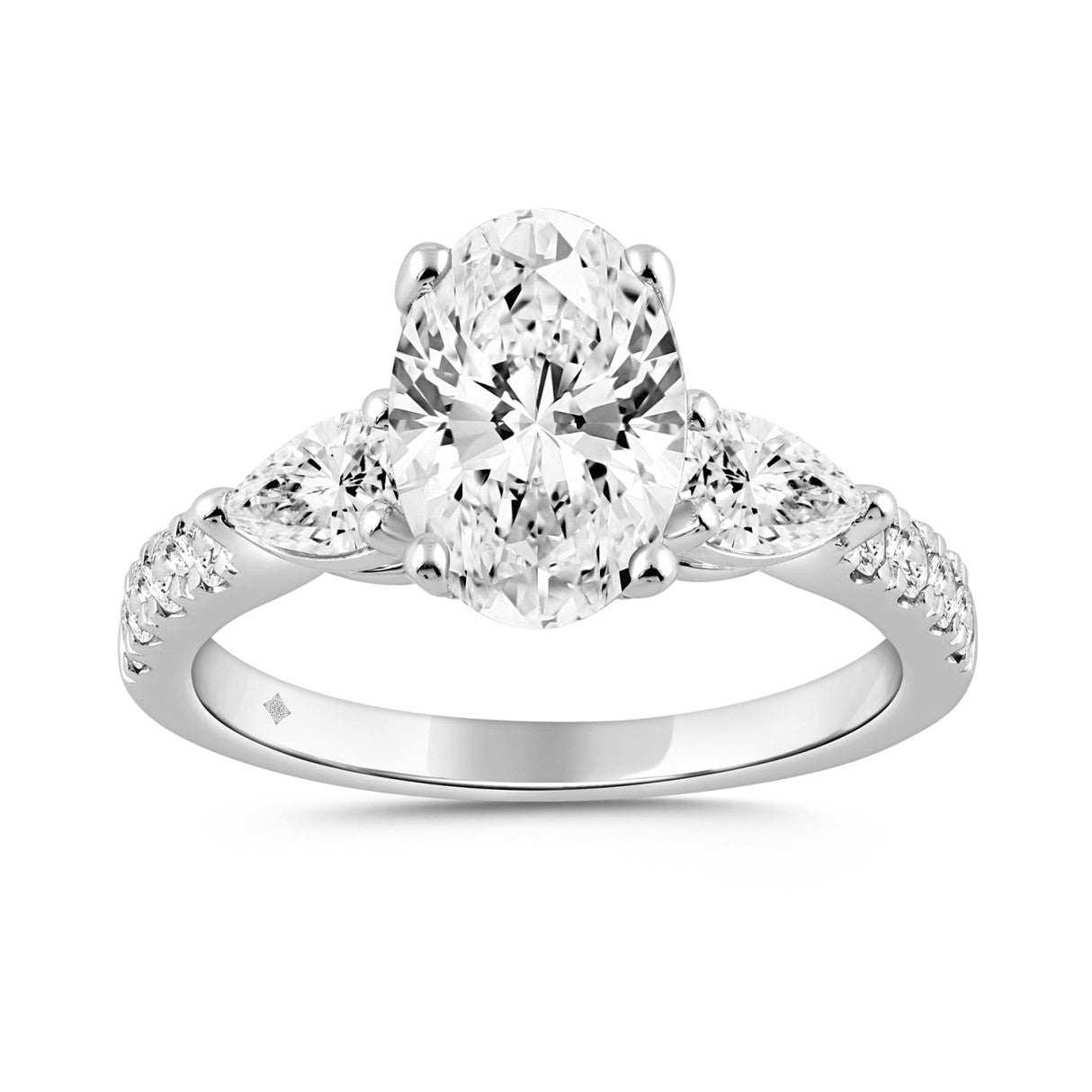 14K WHITE GOLD 3.00CT ROUND/PEAR/OVAL DIAMOND LADIES RING (CENTER STONE OVAL DIAMOND 2.00CT)