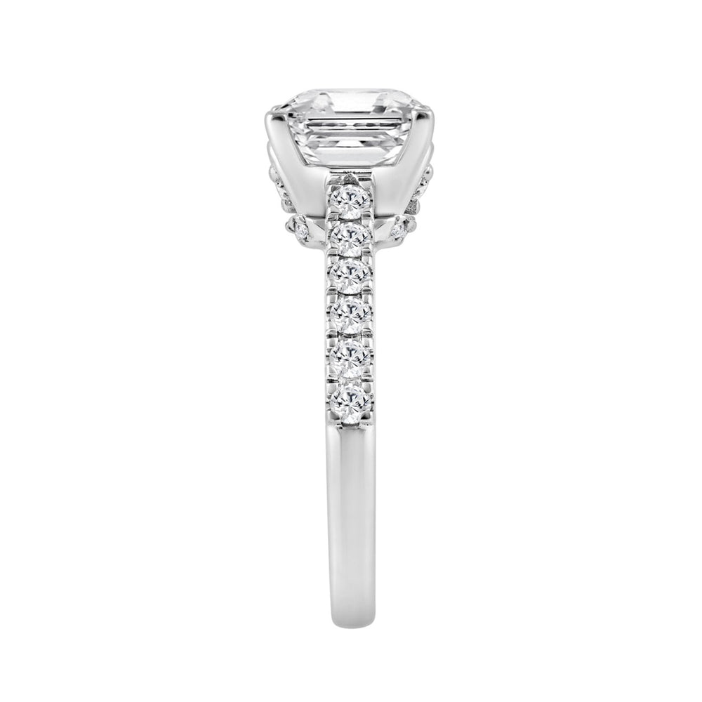 14K WHITE GOLD 2 1/2CT ROUND/CUSHION DIAMOND LADIES RING (CENTER STONE CUSHION DIAMOND 2CT)