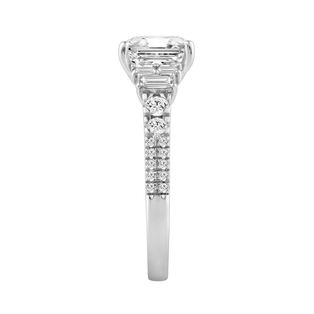 14K WHITE GOLD 2 1/2CT ROUND/CUSHION/BAGUETTE DIAMOND LADIES RING (CENTER STONE CUSHION DIAMOND 2CT)