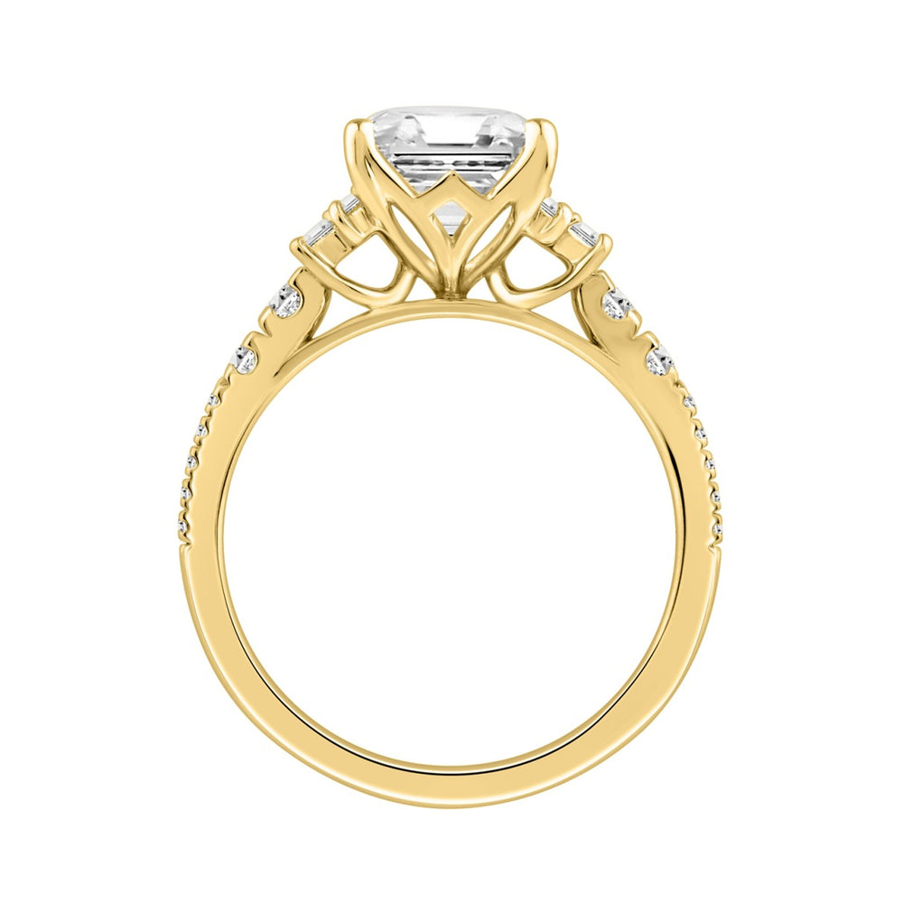 14K YELLOW GOLD 2 1/2CT ROUND/CUSHION/BAGUETTE DIAMOND LADIES RING (CENTER STONE CUSHION DIAMOND 2CT)