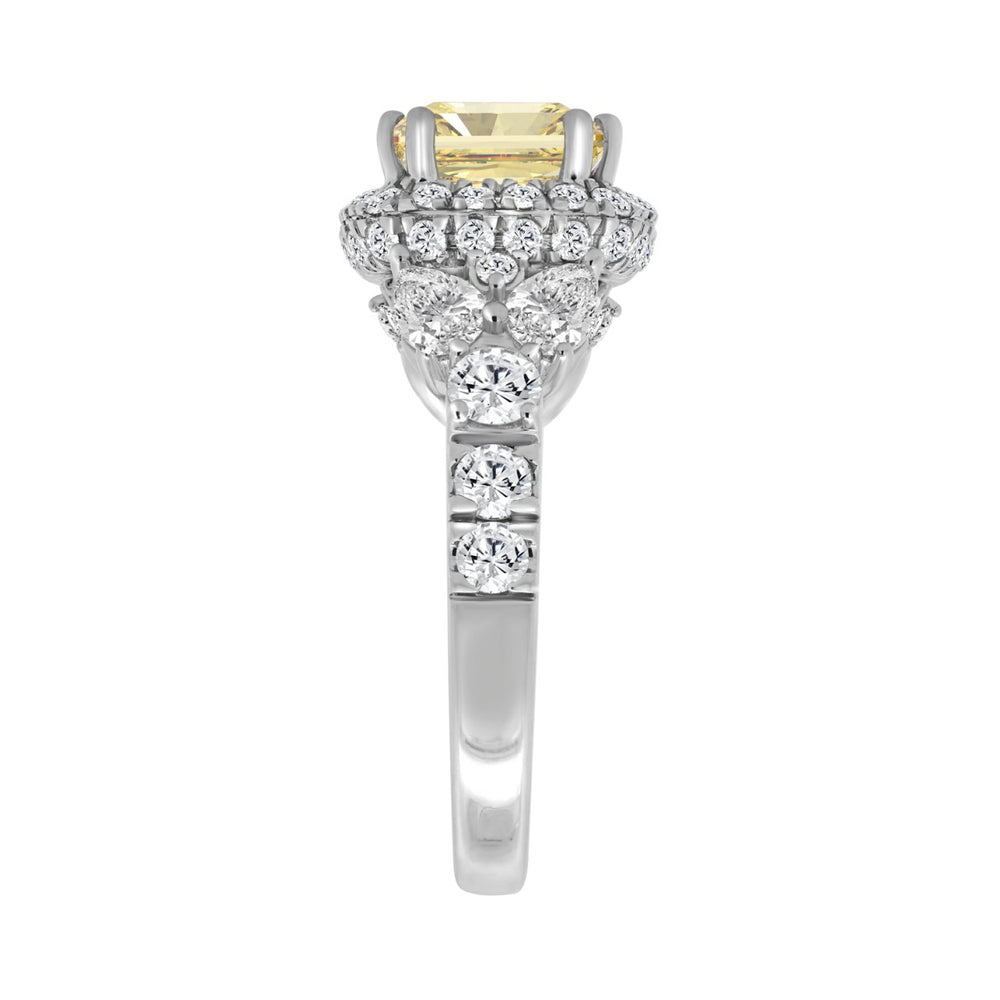 14K WHITE GOLD 4 3/4CT ROUND/PEAR/YELLOW CUSHION DIAMOND LADIES RING (CENTER STONE YELLOW CUSHION DIAMOND 3.00CT)