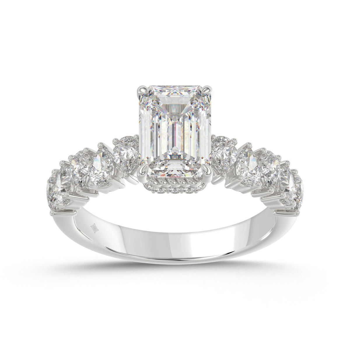 14K WHITE GOLD 2 3/4CT ROUND/PEAR/EMERALD DIAMOND LADIES RING (CENTER STONE EMERALD DIAMOND 2CT)