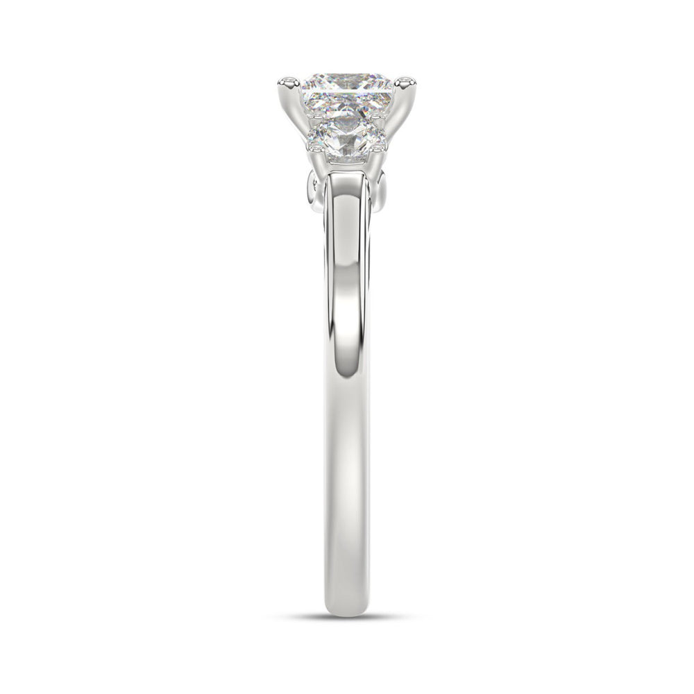 14K WHITE GOLD 1.00CT PRINCESS/ROUND DIAMOND LADIES RING (CENTER STONE PRINCESS DIAMOND 3/4CT)