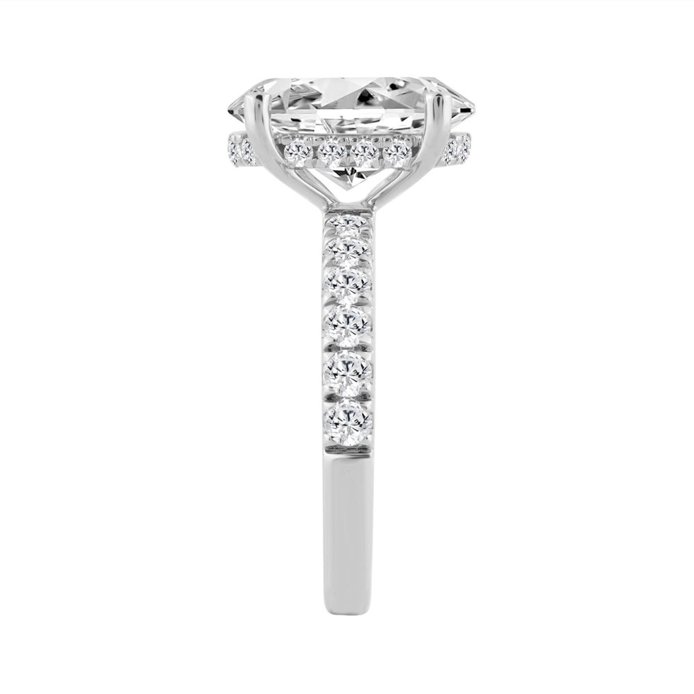 14K WHITE GOLD 4 3/4CT ROUND/OVAL DIAMOND LADIES RING (CENTER STONE OVAL DIAMOND 4CT)