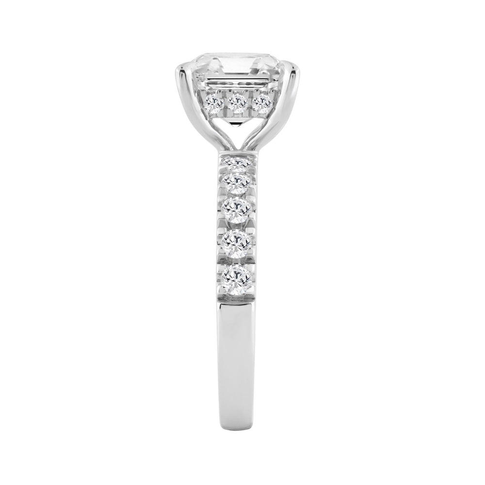 14K WHITE GOLD 4 3/4CT ROUND/CUSHION DIAMOND LADIES RING (CENTER STONE CUSHION DIAMOND 4CT)