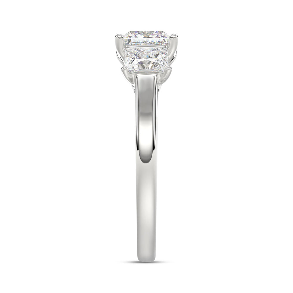 14K WHITE GOLD 2 1/6CT PRINCESS DIAMOND LADIES RING (CENTER STONE PRINCESS DIAMOND 1CT)